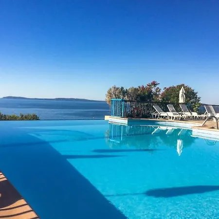 펜션 Mazet - Domaine De La Pinede Pramousquier - *