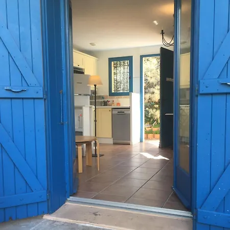 Mazet - Domaine De La Pinede Pramousquier -